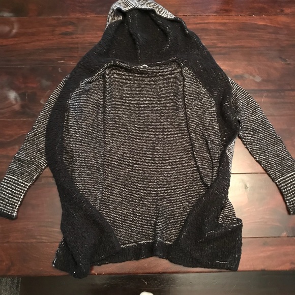 Hooded Cardigan - Picture 2 of 3